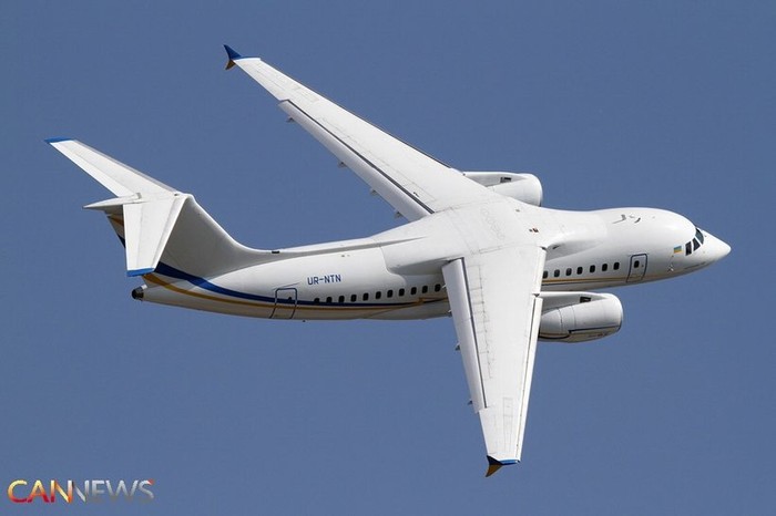 Máy bay chở khách An-158